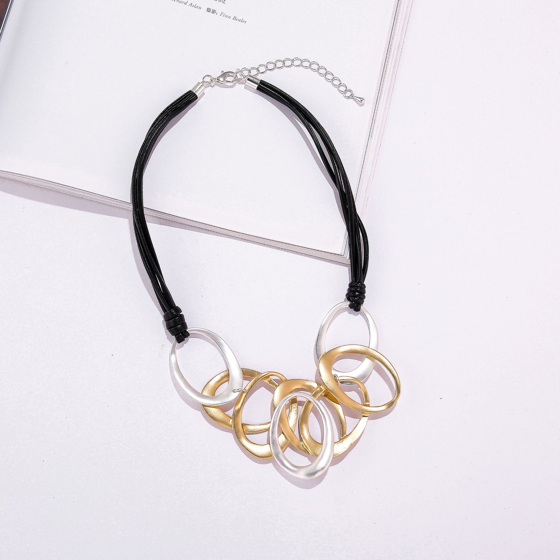 Circle Hoop Alloy Leather Necklace N4354